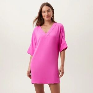 Trina Turk Dellia V-Neck Mini Shift Dress in Snapdragon Hot Pink Small